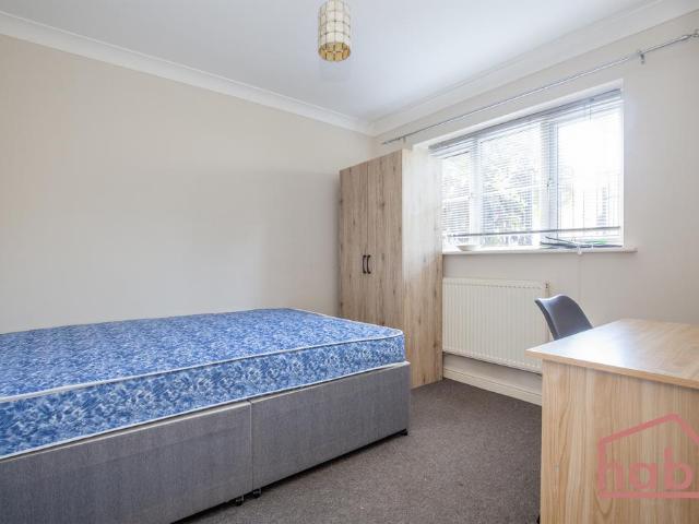Norwich NR3 1 bed townhouse to rent £600 pcm £138 pw