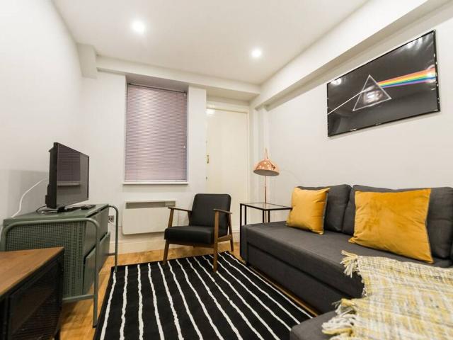 Norwich NR1, 1 bed flat to rent, £1,493 pcm | PrimeLocation