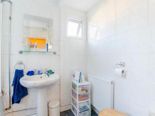 Norwich NR2, 3 bed property to rent, £1,700 pcm | PrimeLocation