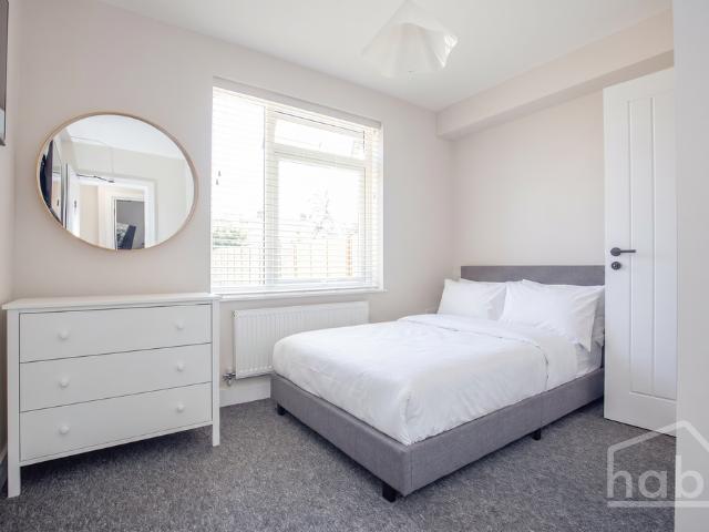 Norwich NR2 5 bed house to rent £2,700 pcm £623 pw