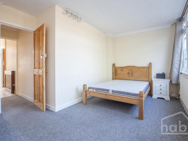 Norwich NR4 3 bed maisonette to rent £1,600 pcm £369 pw