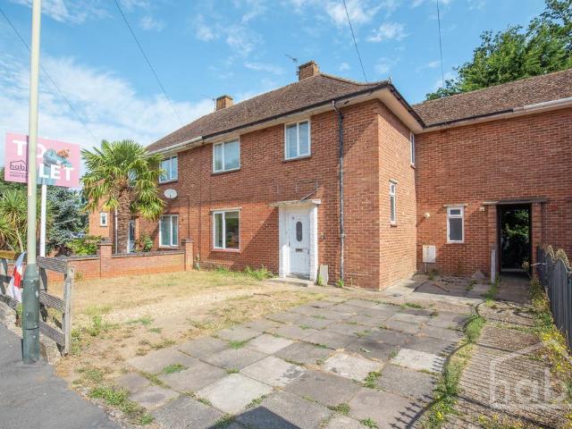 Norwich NR5 5 bed house to rent £2,500 pcm £577 pw