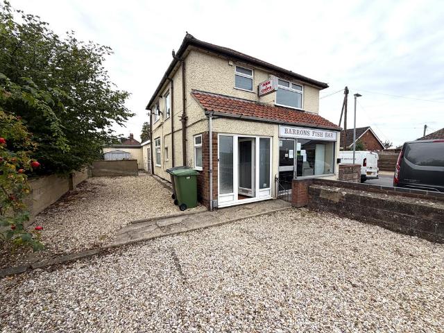Norwich Road, Norwich NR5 2 bed maisonette to rent £925 pcm £213 pw