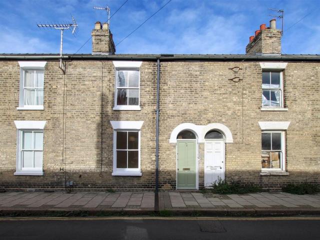 Norwich Street, Cambridge CB2 3 bed terraced house to rent £2,500 pcm £577 pw