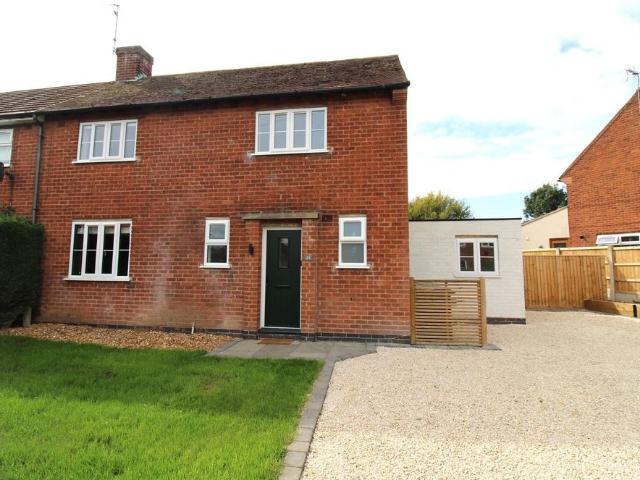 Norwood Gardens, Southwell. 3 bed semi detached house to rent £1,250 pcm £288 pw