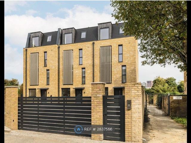 Norwood Green, London UB2, 5 bed terraced house to rent, £4,000 pcm | PrimeLocation