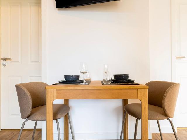 NORA Stays Studio | Central | Quiet | Balcony, Dresden Amsterdam Apartments for Rent