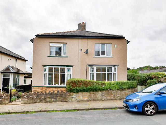 Nora Street, Barrowford 2 bed semi detached house to rent £875 pcm £202 pw
