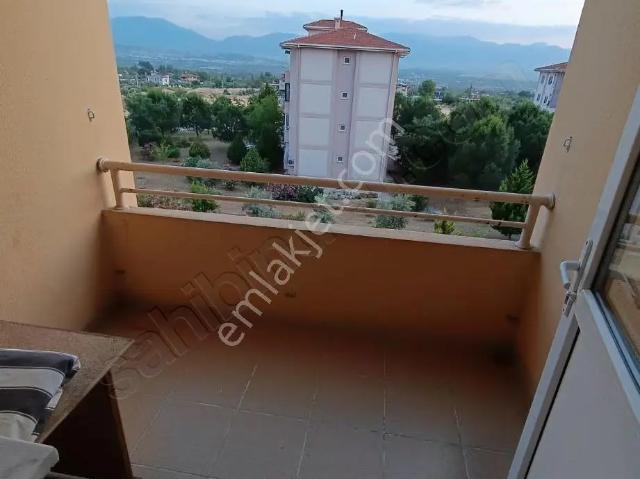 Nora'dan İrliganli Toki Kiralık Ara Kat 3+1 Daire