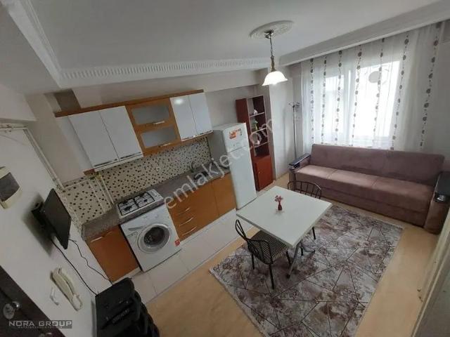 Nora'dan Üniversiteye Yakın 1+1 Balkonlu Kiralık Apart