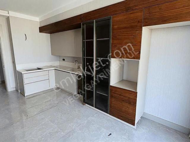 Noran Elysium'da Satılık 4+1, 180m², Avm Cepheli Lüks Daire