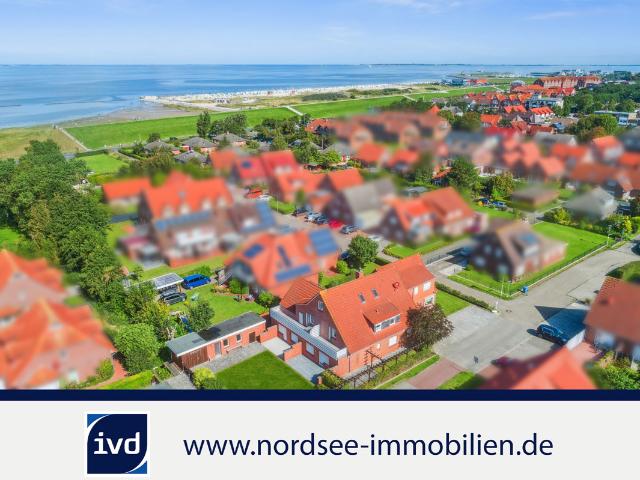 NORDDEICH | OG Ferienwohnung mit Balkon in 1A Strandlage