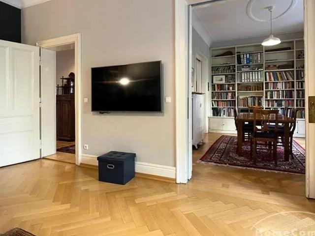 Nordend West 8071733 beautiful spacious 5 room flat perfect family home