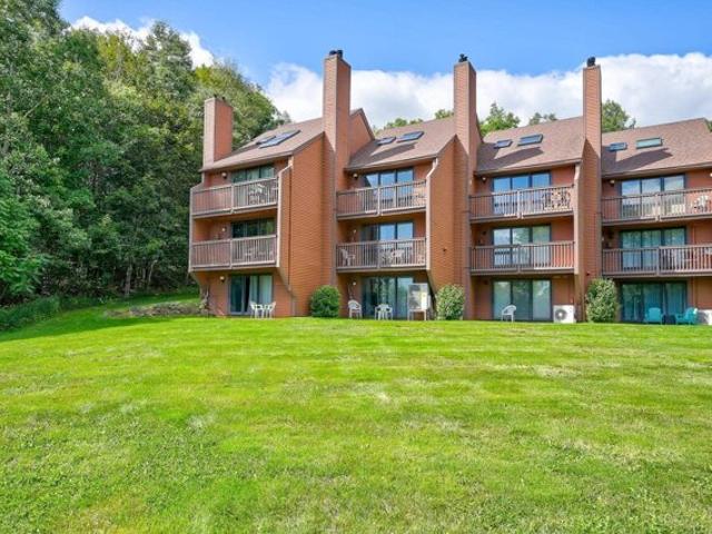 Nordic Village Ln Unit B, Bartlett, Condo For Sale
