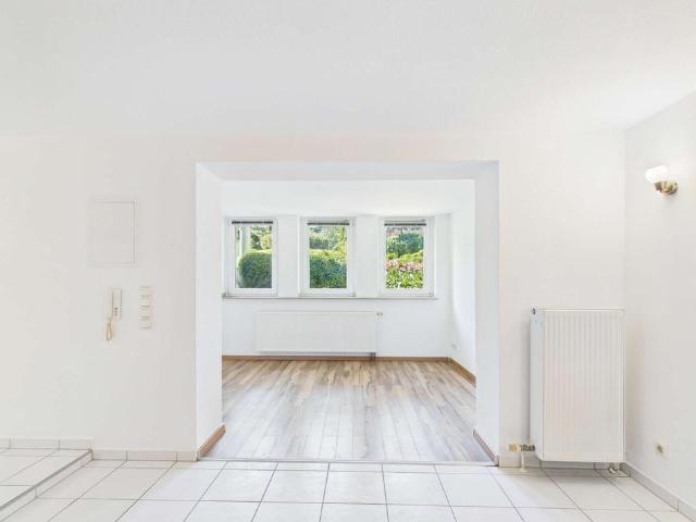 Nördliche Gartenstadt 2 Zimmer Wohnung im Souterrain mit Küche