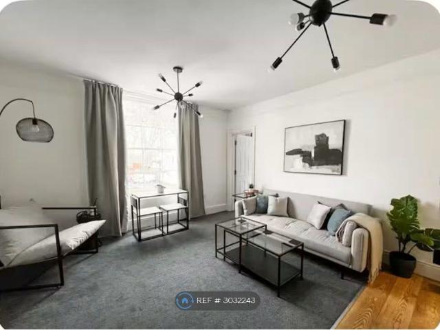 Norfolk House, Gloucester GL1, 2 bed flat to rent, £1,500 pcm | PrimeLocation