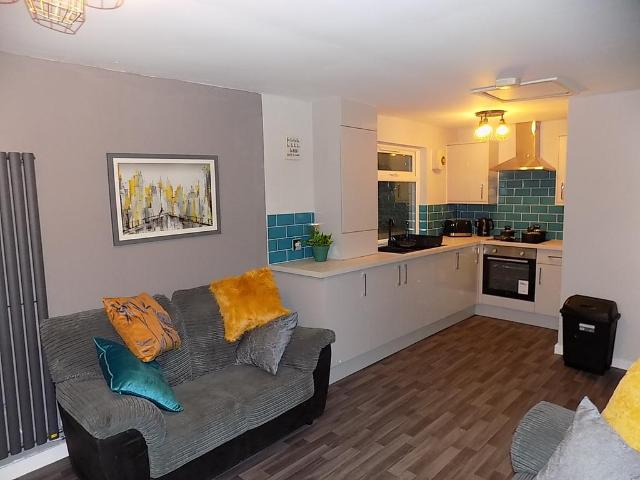 Norfolk Park Road, Sheffield S2 1 bed in a house share to rent £495 pcm £114 pw