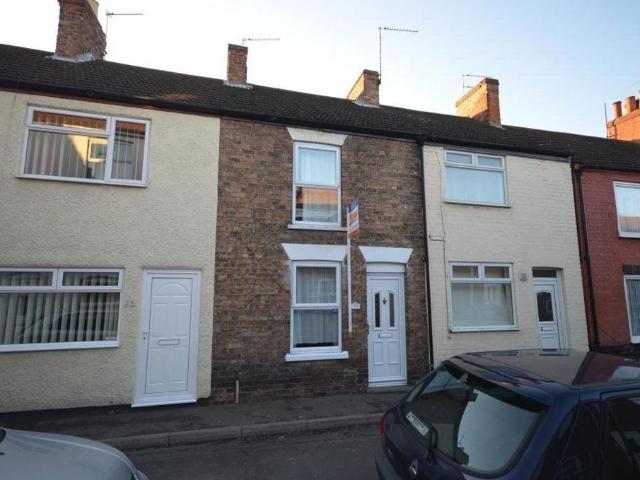 Norfolk Place, Boston 2 bed terraced house to rent £750 pcm £173 pw