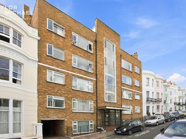 Norfolk Road, Brighton BN1, 3 bed flat to rent, £1,800 pcm | PrimeLocation