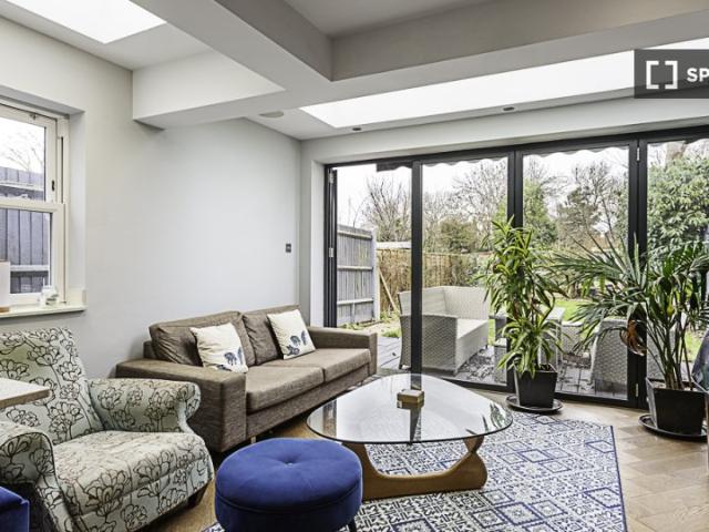Norfolk Road, London, SW19 2HA, United Kingdom | 1 bed apartment for rent #122686523 | Rentberry