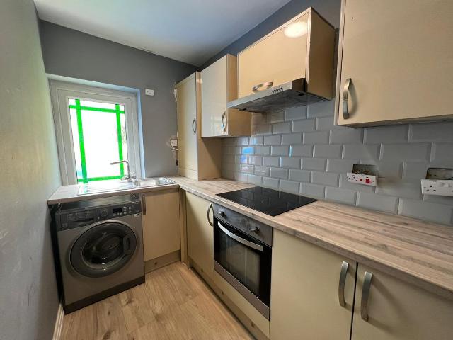 Norfolk Road, Seven Kings, Ilford IG3, 2 bed semi detached house to rent, £2,300 pcm | PrimeLocation