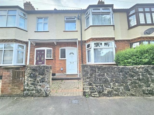 Norfolk Road, Romford RM7, 3 bed terraced house to rent, £2,100 pcm | PrimeLocation