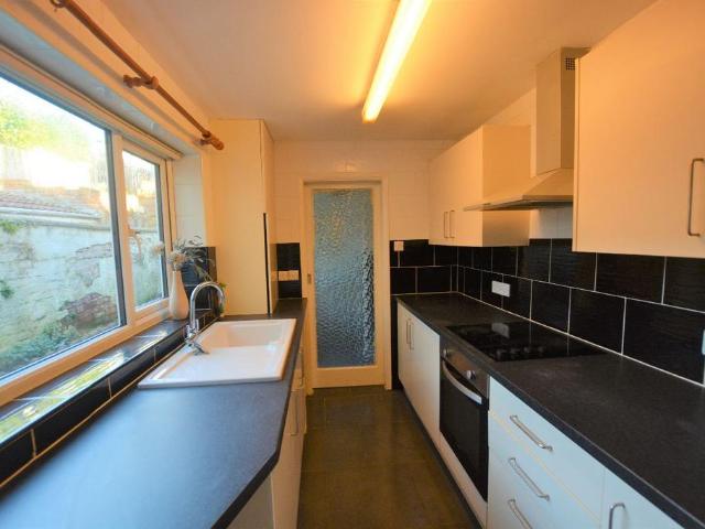 Norfolk Street, Worksop 2 bed terraced house to rent £695 pcm £160 pw