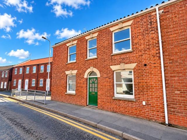 Norfolk Street. Boston PE21, 2 bed terraced house to rent, £750 pcm | PrimeLocation