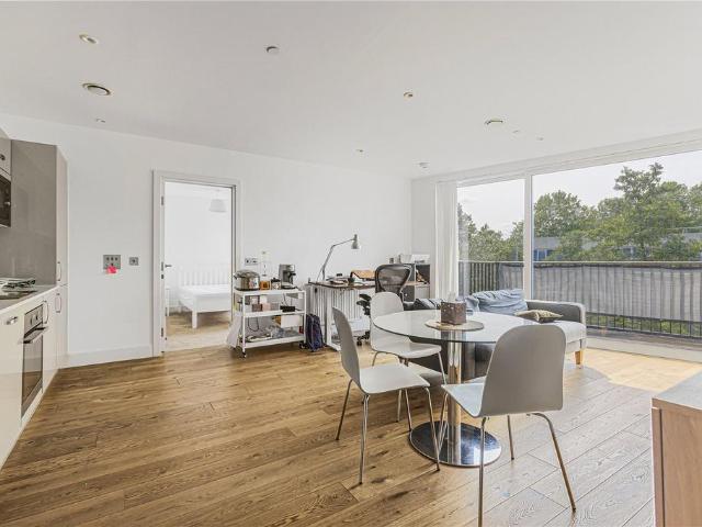 NORFOLK STREET, OXFORD, OX1 2 bed apartment to rent £3,495 pcm £807 pw