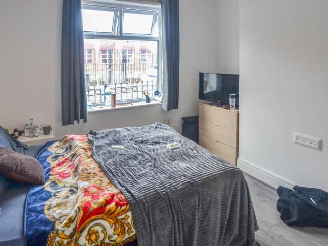 Norfolk Street, Salford, M6 6DP, United Kingdom | 4 bed house for rent #116880612 | Rentberry