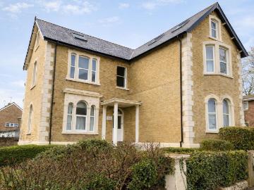 Arun, West Sussex county, Sussex - Equipped kitchen