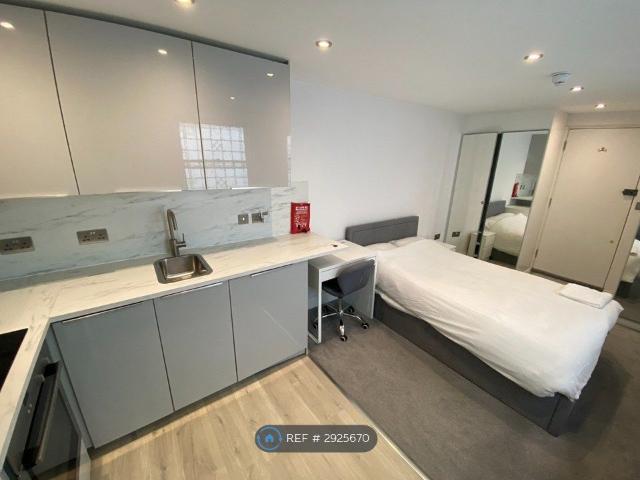 Norfolk Square, Brighton BN1, Studio to rent, £900 pcm | PrimeLocation