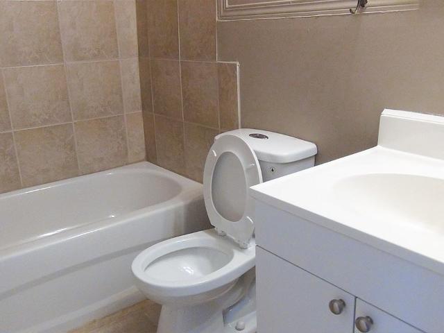 Norland House Apartments 1 Bedroom Apartment for Rent at 10630 115 St Nw, Edmonton, AB T5H 3K8 Queen Mary Park