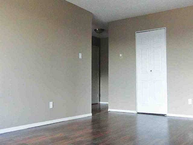 Norland House Apartments 2 Bedroom Apartment for Rent at 10630 115 St Nw, Edmonton, AB T5H 3K8 Queen Mary Park