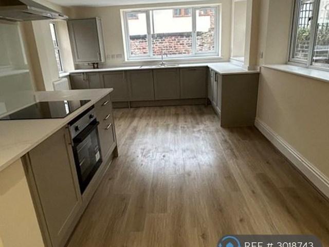 Normanton Avenue, Liverpool, L17 2 bed flat to rent £1,500 pcm £346 pw