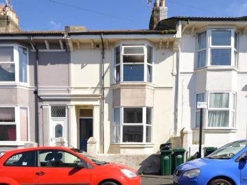 Normanton Street, Brighton BN2 3 bed terraced house to rent £1,900 pcm £438 pw