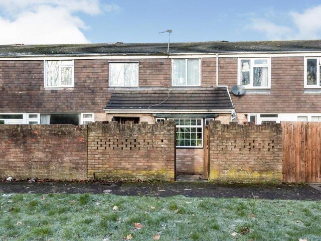 Normanton Road, Hampshire RG21 3 bed house to rent £1,500 pcm £346 pw