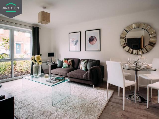 Norman Davies Gardens, Bilston, WV14 2 bed apartment to rent £1,020 pcm £235 pw