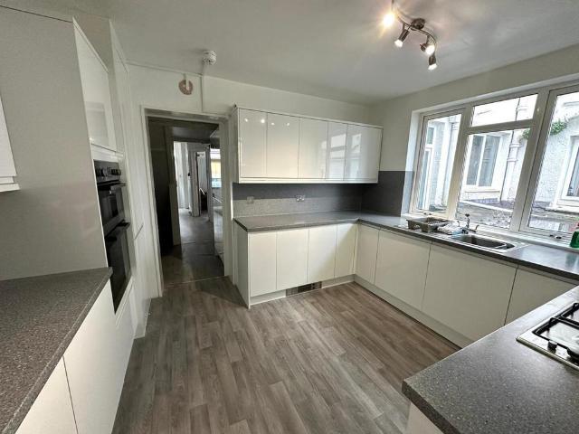 Norman Road, Paignton 1 bed in a house share to rent £650 pcm £150 pw