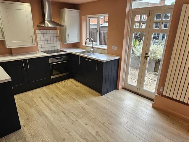 Norman Road, Smethwick, B67 3 bed terraced house to rent £1,325 pcm £306 pw