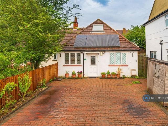 Norman Road, Sutton, SM1 3 bed semi detached house to rent £2,400 pcm £554 pw