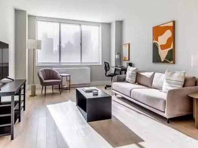 Normandie Court 215, 215 E 95th St, Yorkville 1 Bedroom 1.