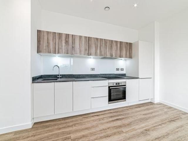 Normandy House, Alencon Link, Basingstoke RG21, 2 bed flat to rent, £1,480 pcm | PrimeLocation