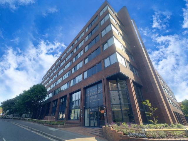 Normandy House, Alencon Link RG21, 2 bed flat to rent, £1,475 pcm | PrimeLocation