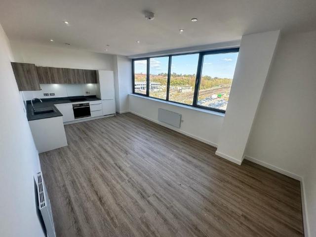 Normandy House, Basingstoke RG21 2 bed apartment to rent £1,420 pcm £328 pw