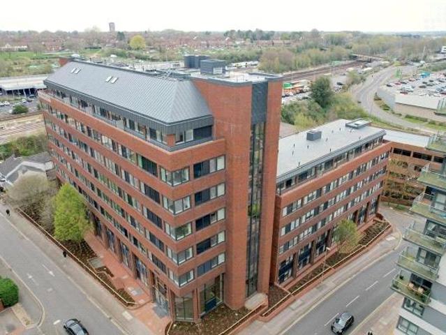 Normandy House, Basingstoke, RG21 2 bed flat to rent £1,460 pcm £337 pw
