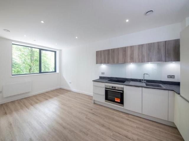 Ashwood Park, Basingstoke RG23, 1 bed flat to rent, £1,025 pcm | PrimeLocation