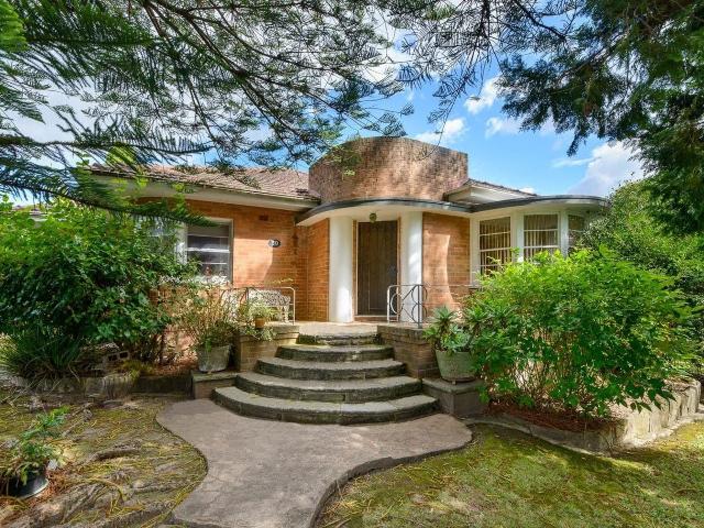 Normanhurst, 30 Denman Parade