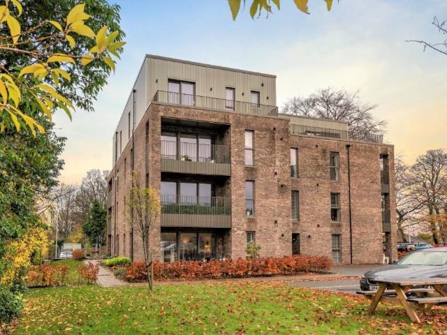 Normal Avenue, Jordanhill, Glasgow G13, 2 bed flat to rent, £1,800 pcm | PrimeLocation