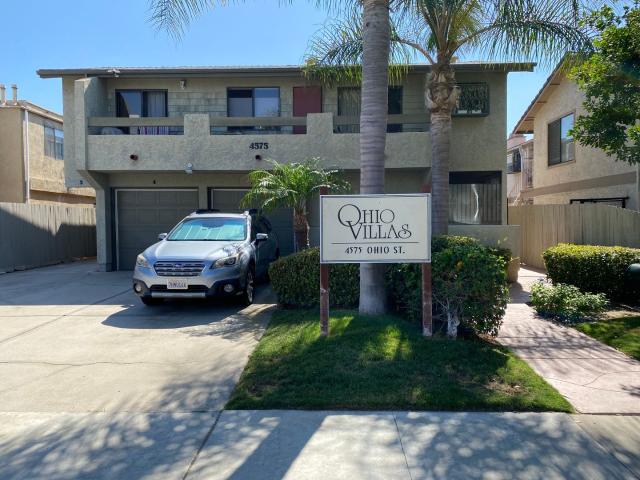 NORMAL HEIGHTS TOP FLOOR CONDO, TANDEM PARKING & IN UNIT LAUNDRY